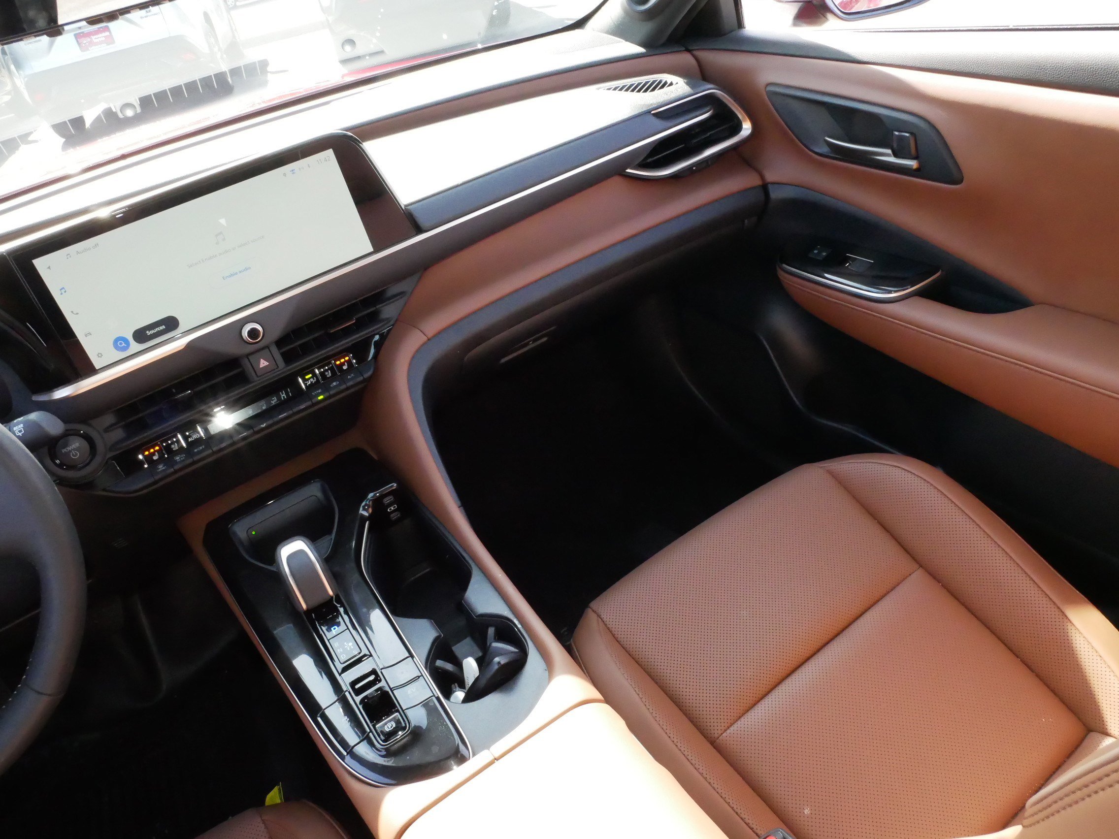 Certified 2025 Toyota Crown Signia w/ Advanced Technology Package image 11