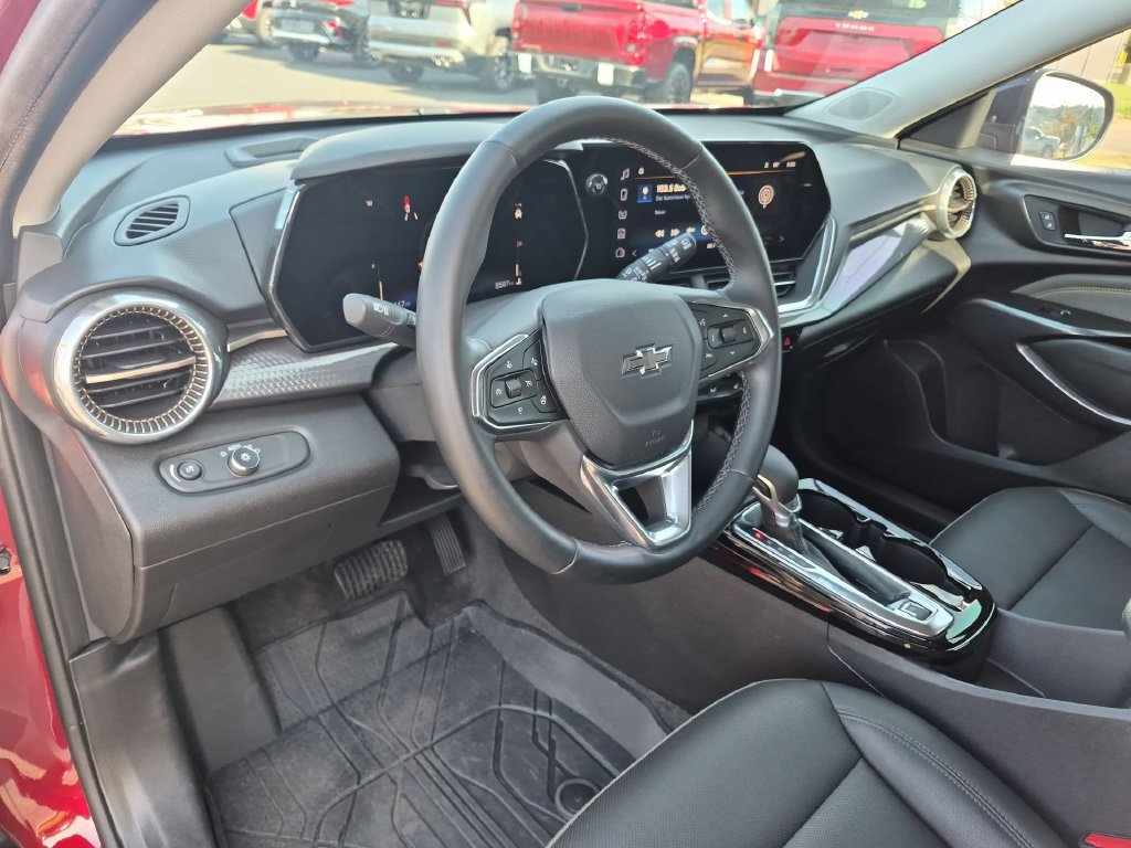 Used 2024 Chevrolet Trax ACTIV w/ Driver Confidence Package FWD image 9