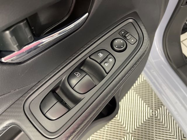 New 2025 Nissan Versa SV w/ Trunk Package image 30