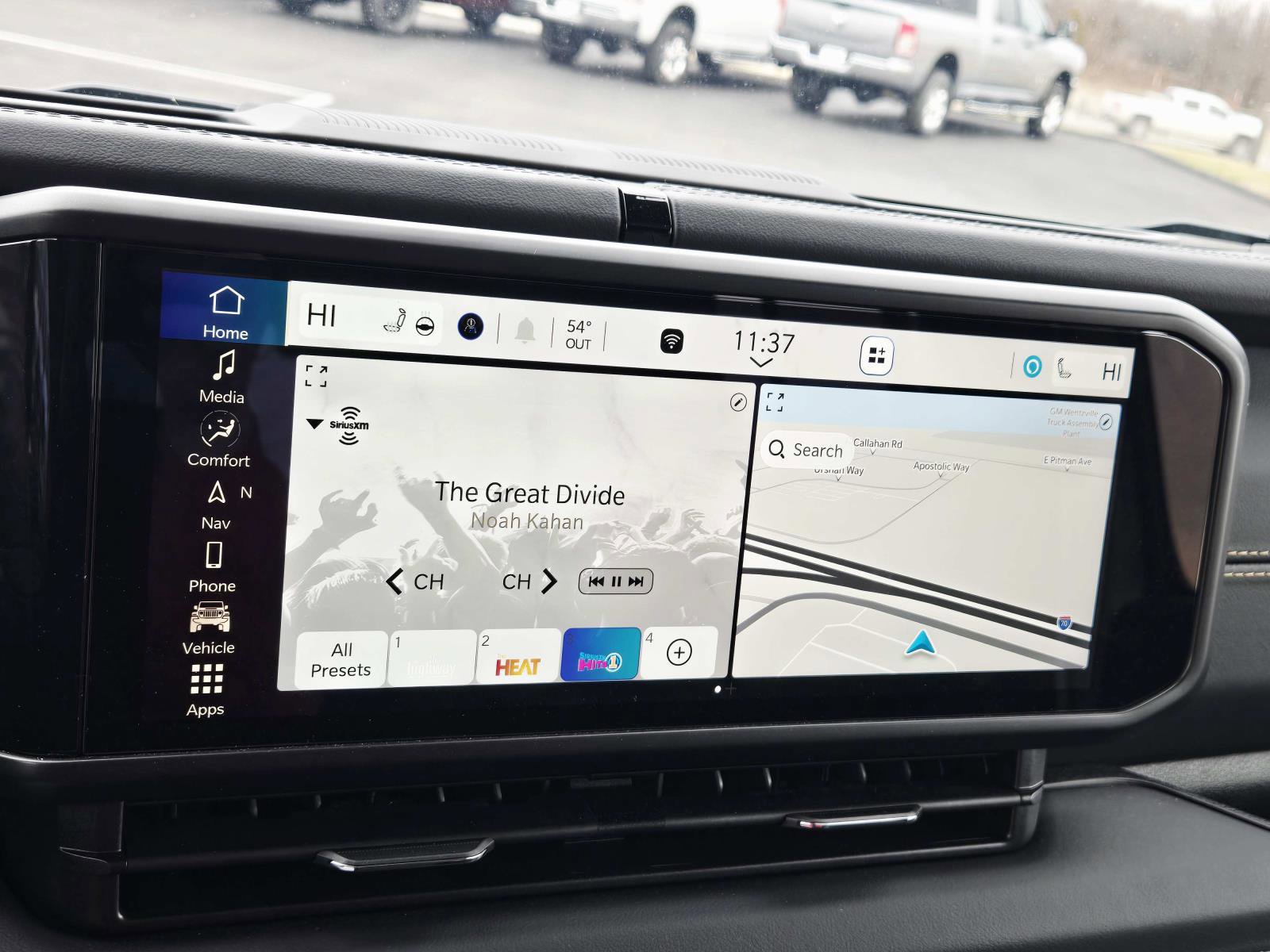 Used 2025 Jeep Wrangler Sahara w/ Safety Group image 31