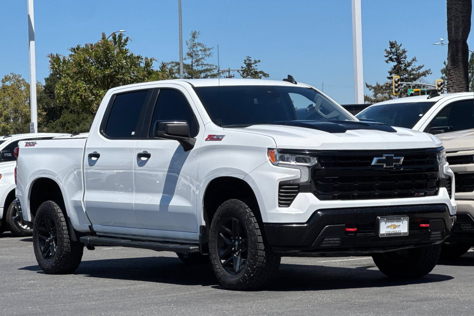 Used 2023 Chevrolet Silverado 1500 LT Trail Boss w/ Protection Package AWD/4WD image 2