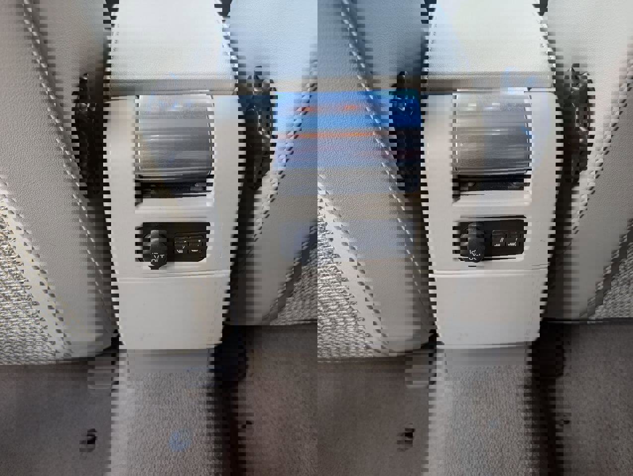 Used 2012 Volvo XC70 T6 Platinum image 12