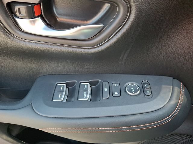 Used 2025 Honda HR-V Sport image 20