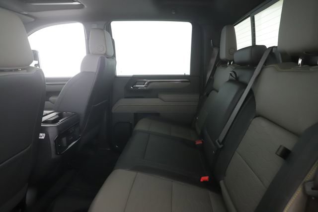 Used 2025 Chevrolet Silverado 2500 ZR2 AWD/4WD image 31