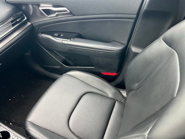 Certified 2023 Kia Sportage EX AWD/4WD image 12