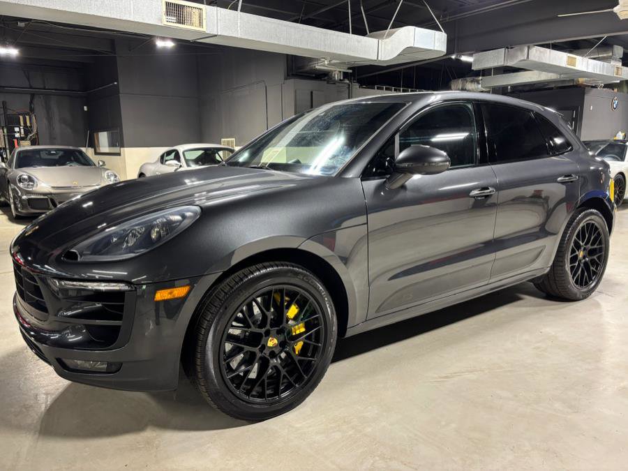 Used 2018 Porsche Macan GTS image 2