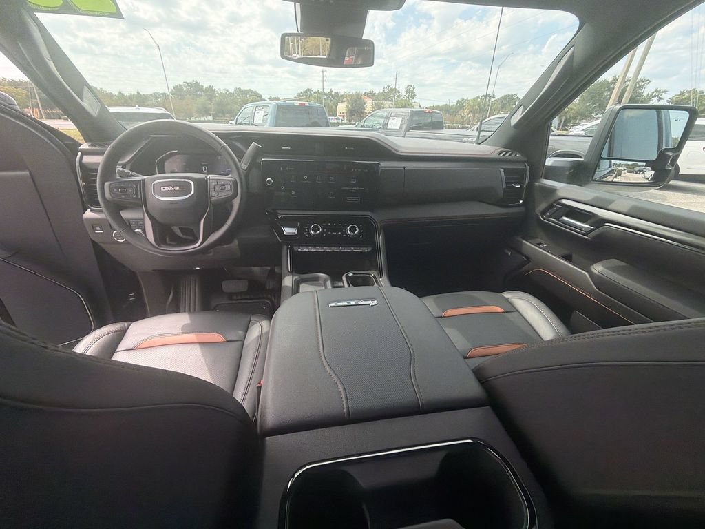 Used 2025 GMC Sierra 2500 AT4 AWD/4WD image 12