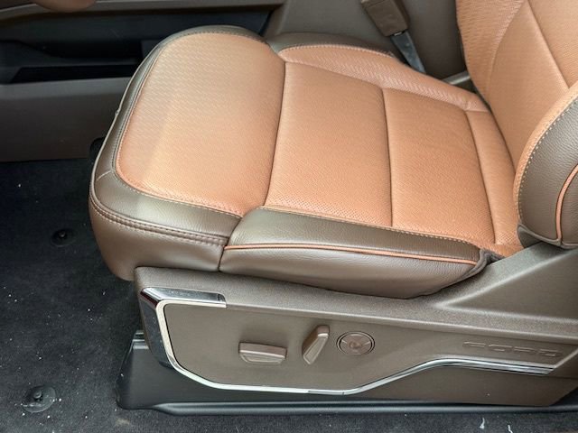 New 2026 Ford F350 King Ranch w/ Chrome Package image 39