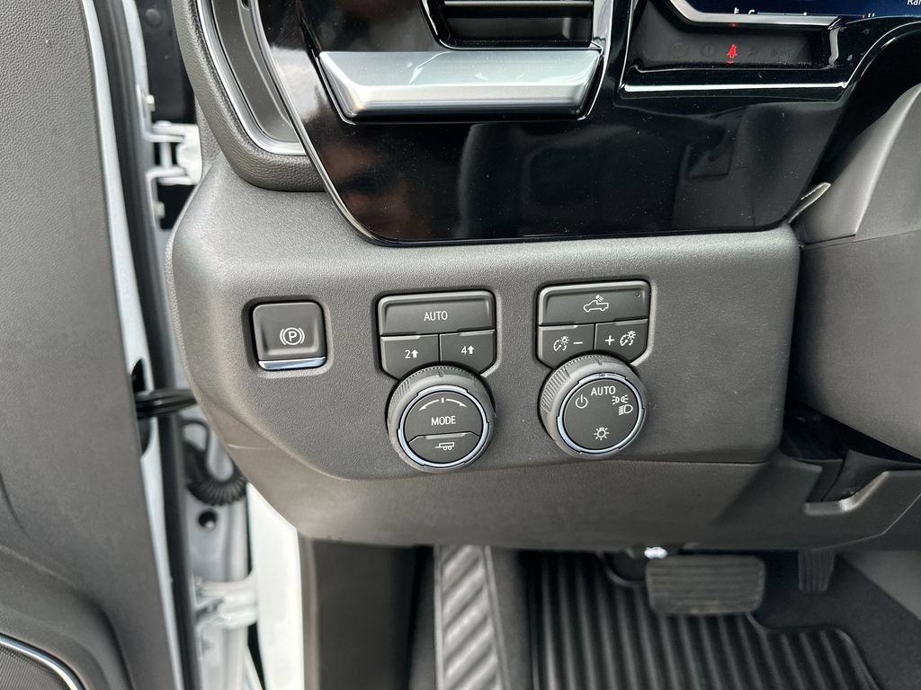 New 2026 Chevrolet Silverado 1500 LT AWD/4WD image 18