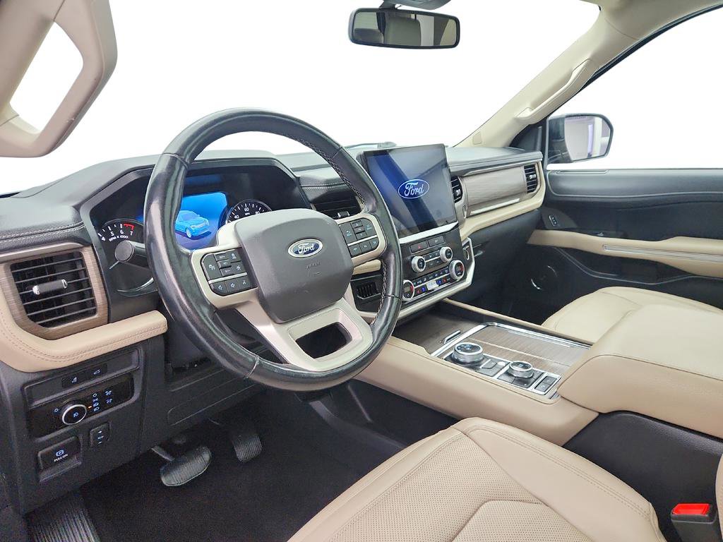 Used 2023 Ford Expedition Limited image 10