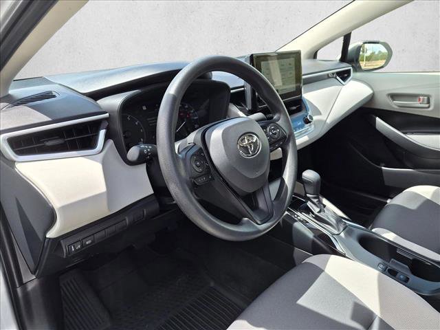 Used 2025 Toyota Corolla LE w/ LE Premium Package FWD image 10