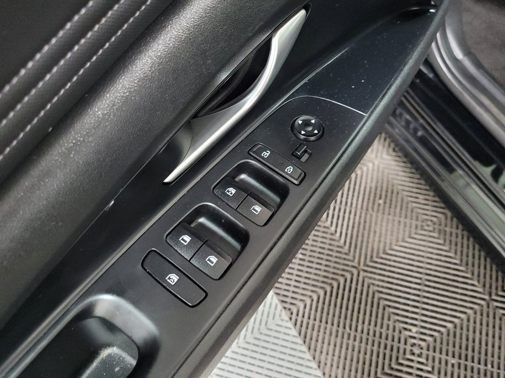 Used 2021 Hyundai Elantra Limited FWD image 27
