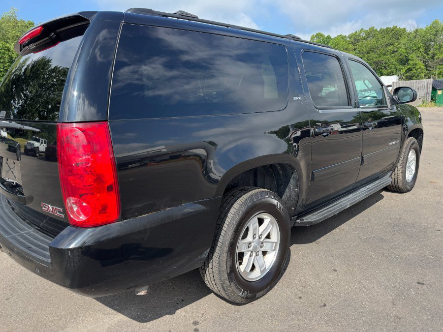 Used 2013 GMC Yukon XL SLT w/ SLT-2 Equipment Package AWD/4WD image 11