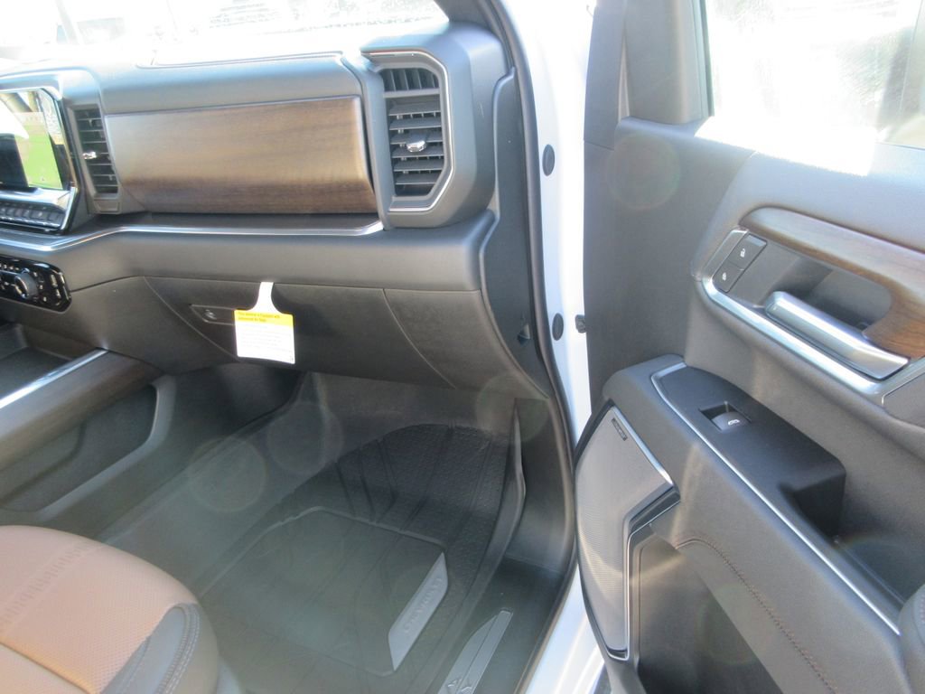 New 2026 Chevrolet Silverado 3500 High Country w/ High Country Premium Package image 21