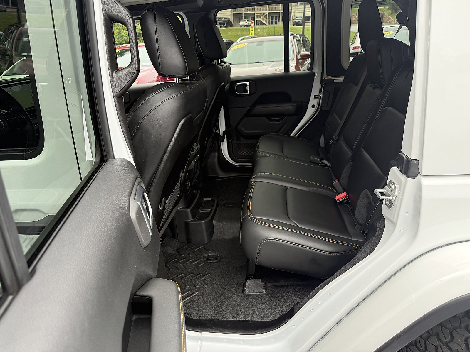 Certified 2025 Jeep Wrangler Unlimited Rubicon 392 AWD/4WD image 16
