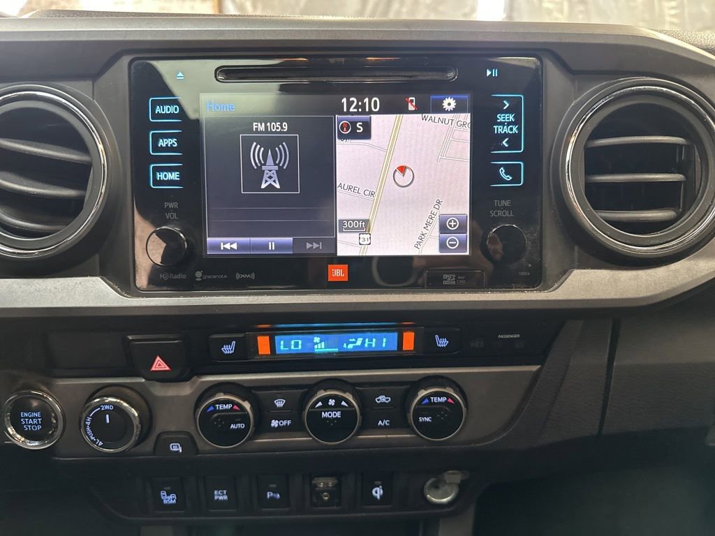 Used 2017 Toyota Tacoma TRD Off-Road image 18