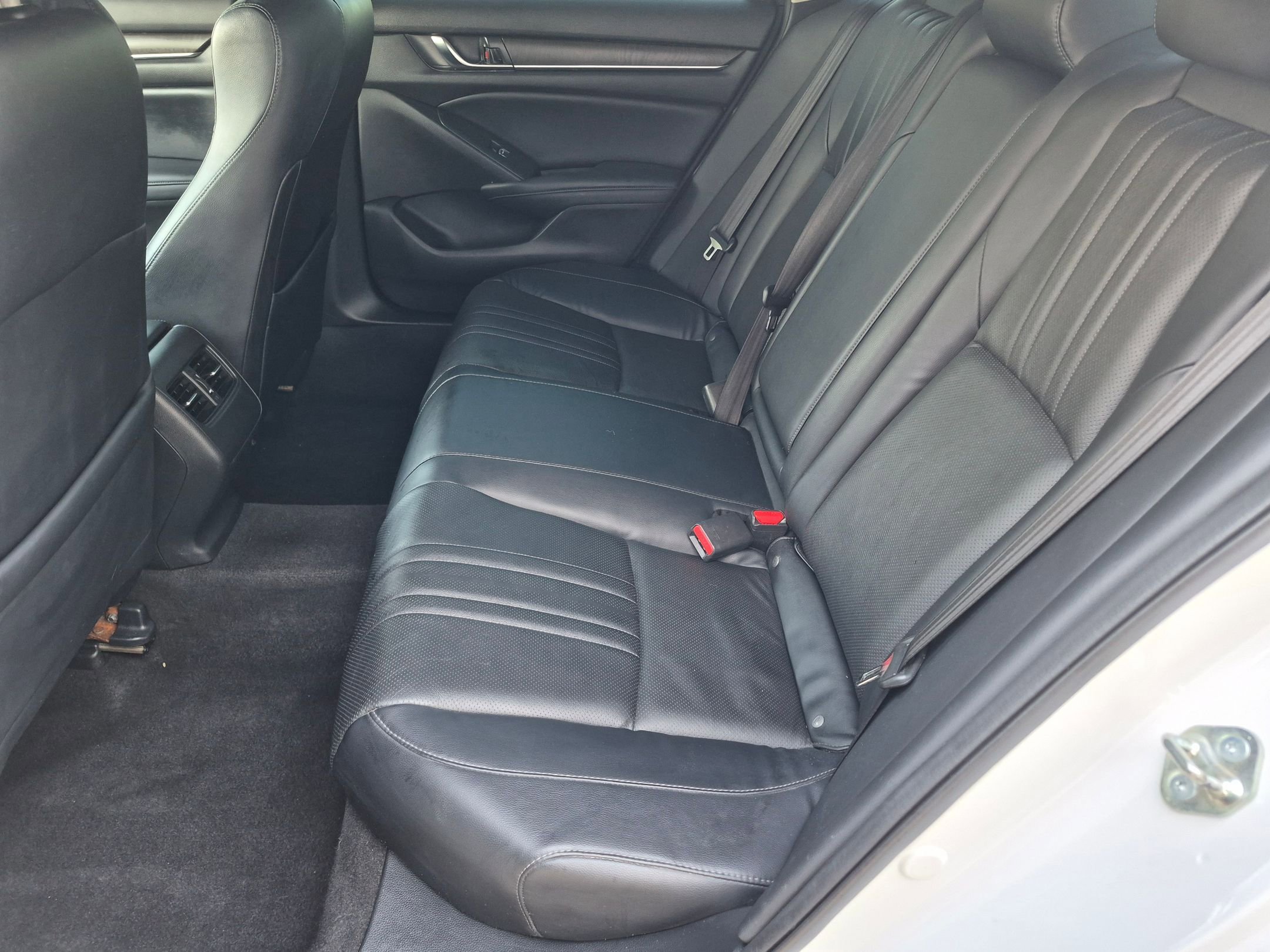 Certified 2018 Honda Accord EX-L image 23