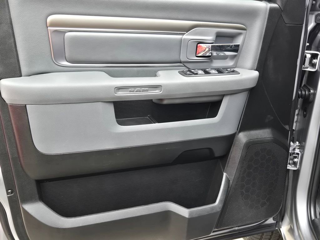 Used 2020 RAM 1500 Classic Warlock w/ Electronics Group RWD image 17