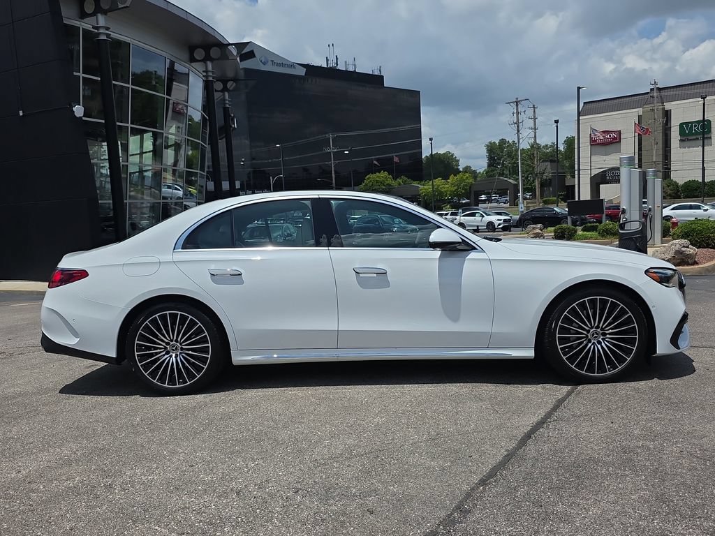 New 2026 Mercedes-Benz E 350 4MATIC Sedan image 6
