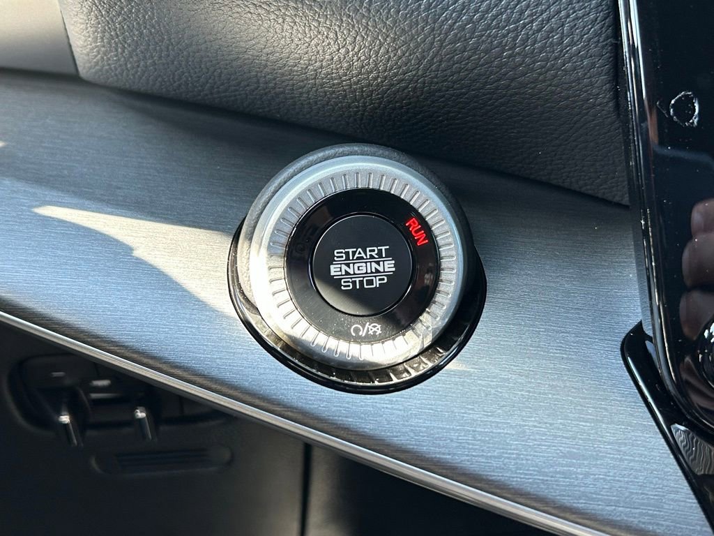 New 2025 Jeep Wagoneer L Series II w/ Premium Group I image 50