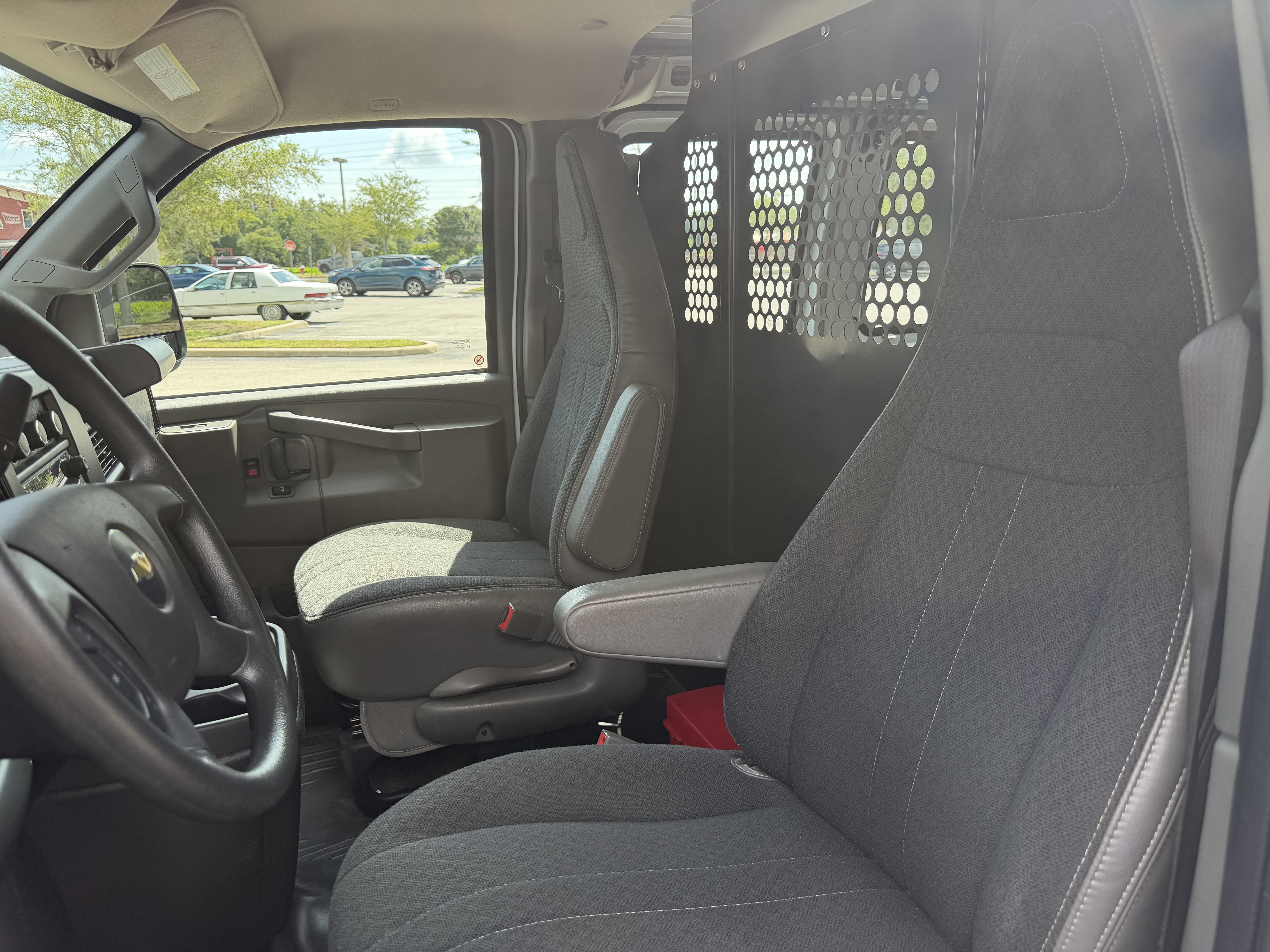 Used 2025 Chevrolet Express 2500 w/ Driver Convenience Package RWD image 18