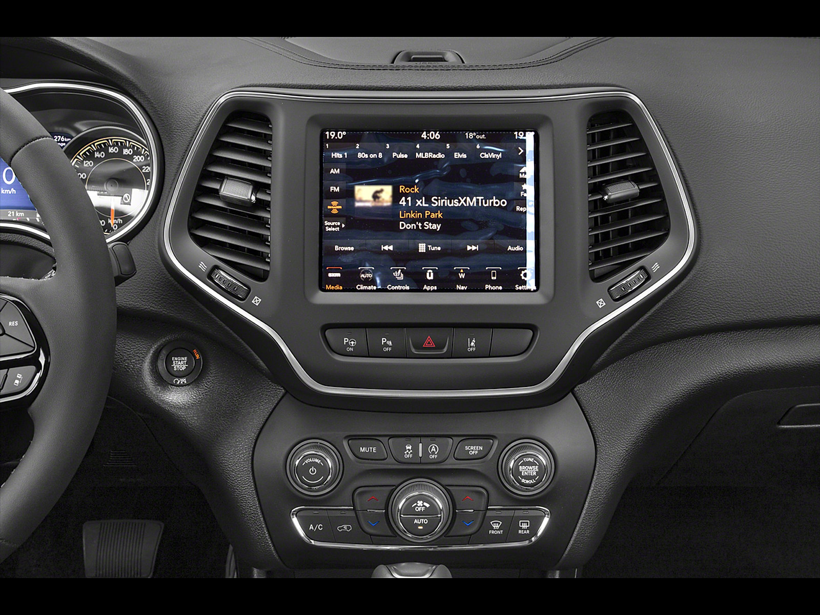 Used 2023 Jeep Cherokee Altitude Lux AWD/4WD image 27