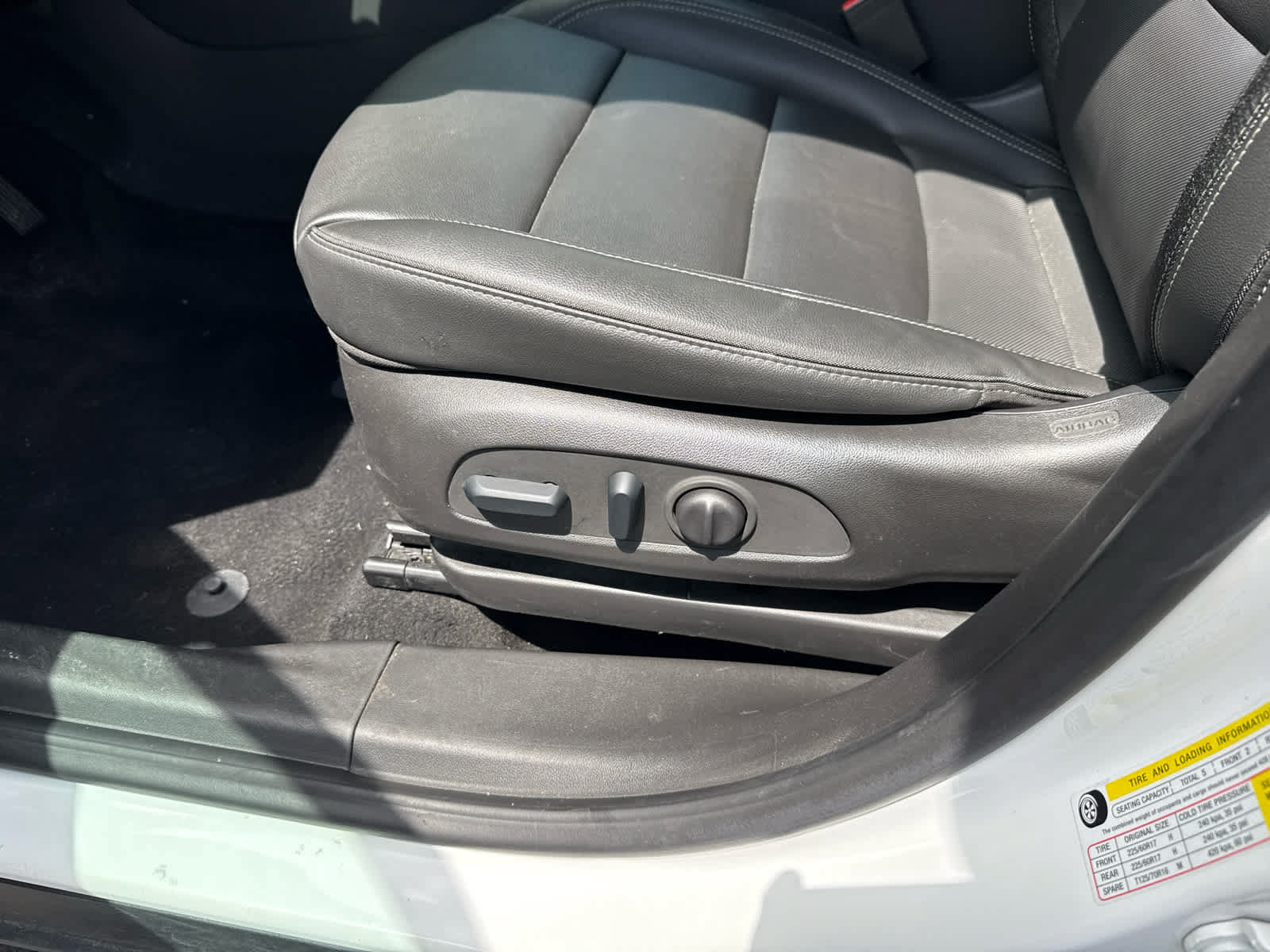 Used 2023 Chevrolet TrailBlazer ACTIV FWD image 11