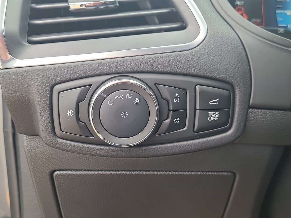 Certified 2024 Ford Edge Titanium AWD/4WD image 15