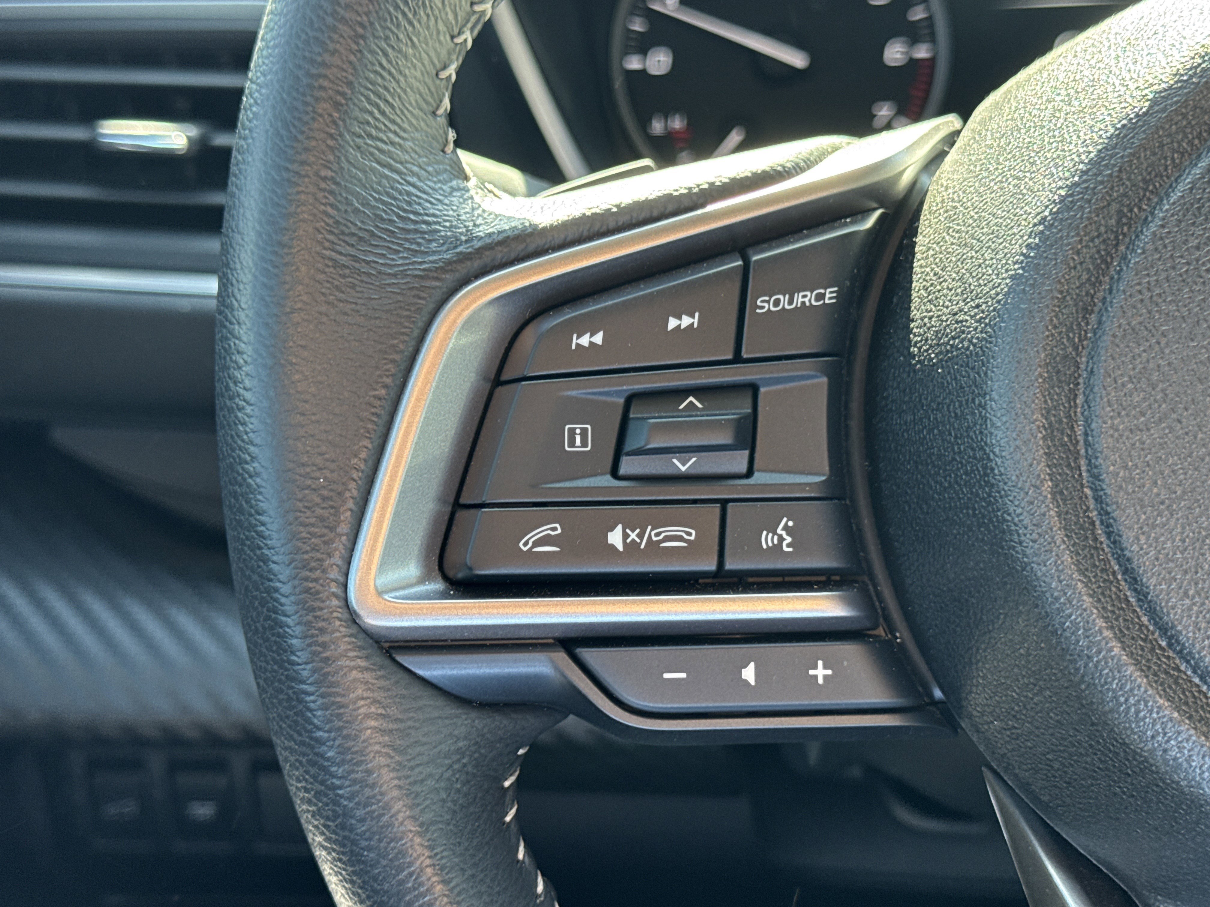 Certified 2024 Subaru Ascent Premium w/ Convenience Package image 14