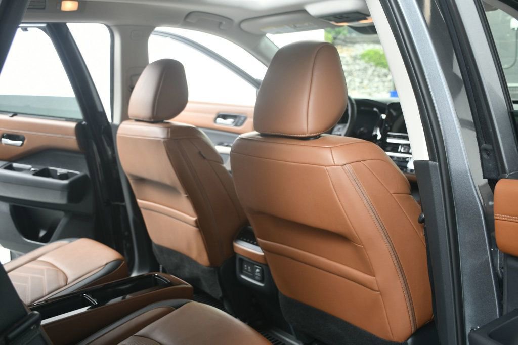 Used 2024 Nissan Pathfinder Platinum FWD image 38