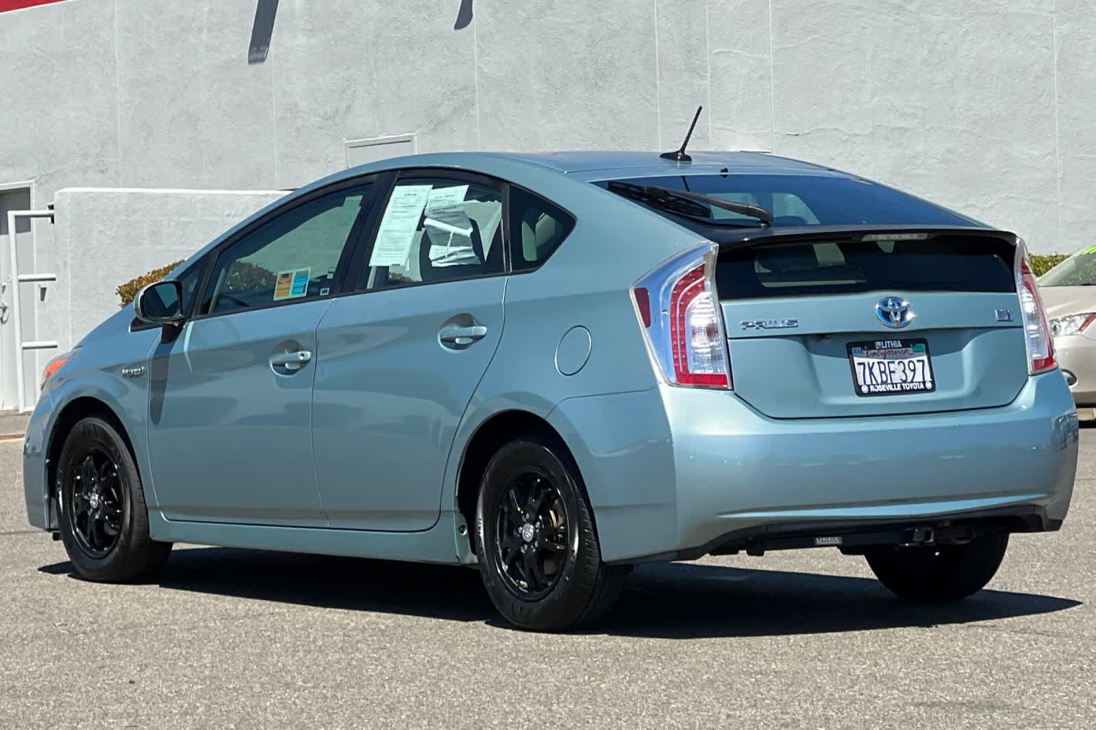 Used 2015 Toyota Prius Three FWD image 7