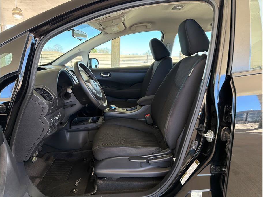 Used 2015 Nissan Leaf S w/ Charge Package image 10