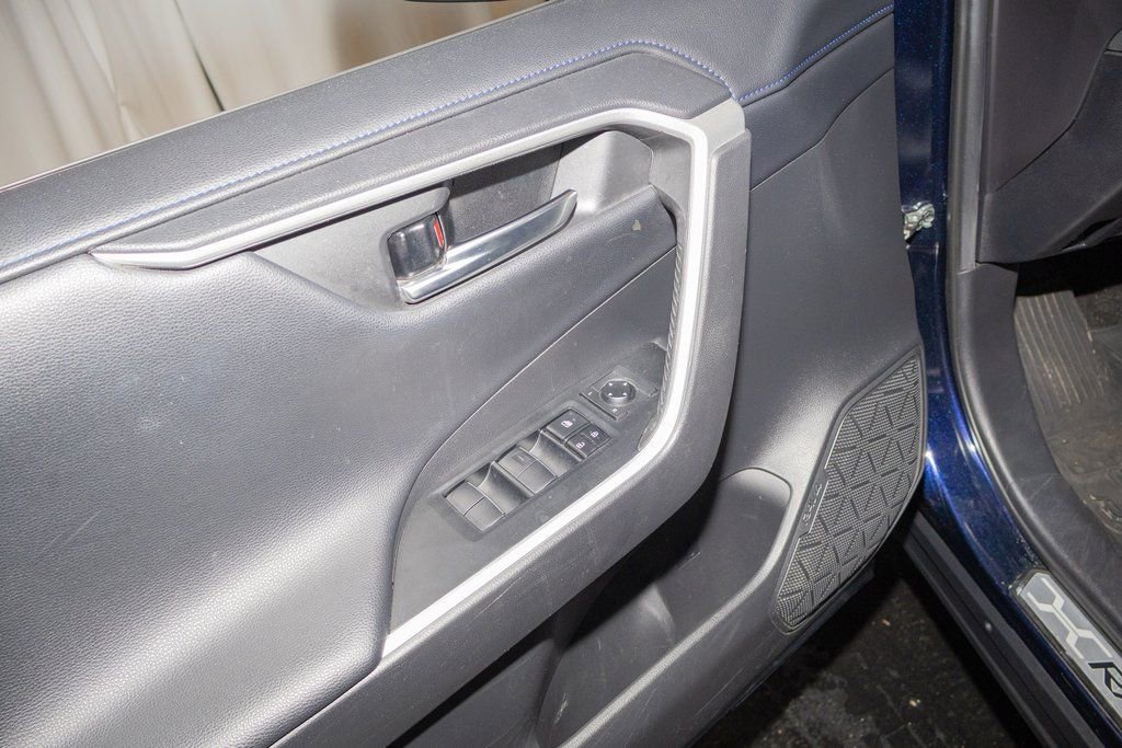 Used 2021 Toyota RAV4 XSE image 11
