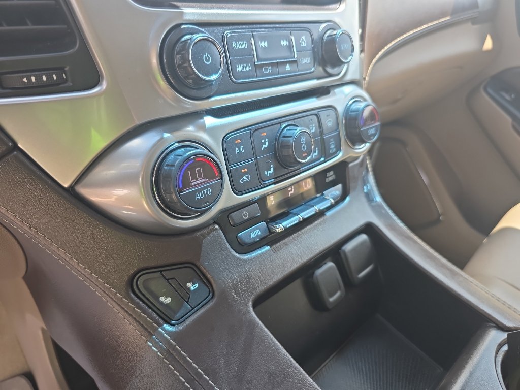 Used 2018 Chevrolet Tahoe LT w/ LT Signature Package image 10