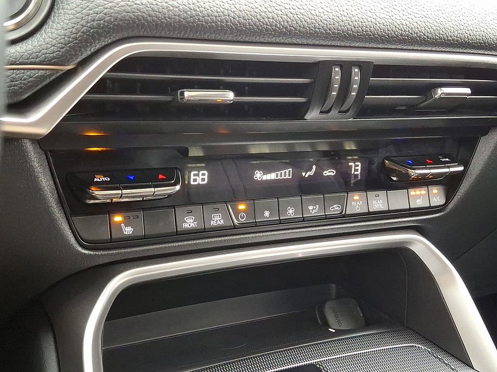 Used 2024 MAZDA CX-90 Plug-In Hybrid w/ Premium Pkg image 17