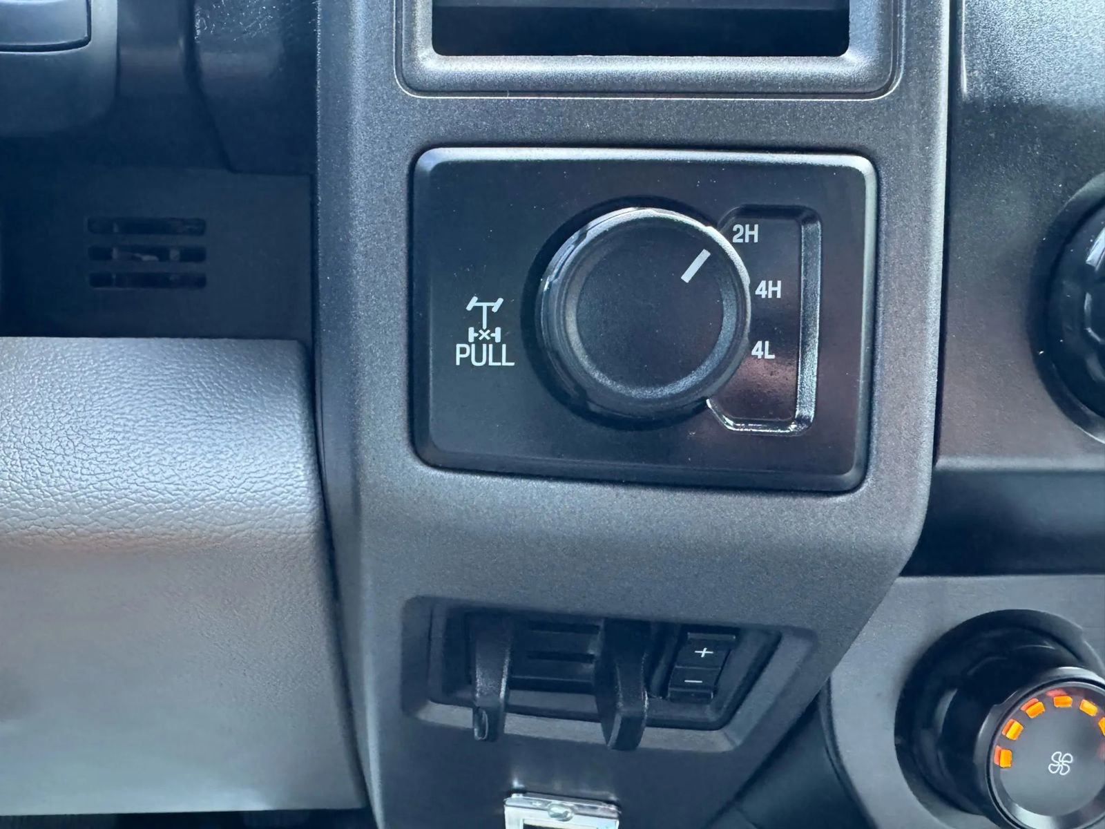 Used 2021 Ford F250 XL w/ Power Equipment Group image 20