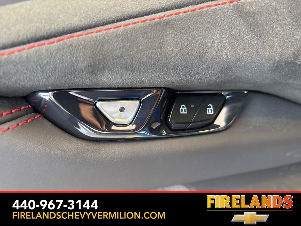 New 2024 Chevrolet Corvette Stingray Premium Conv w/ Stealth Interior Trim Package image 17