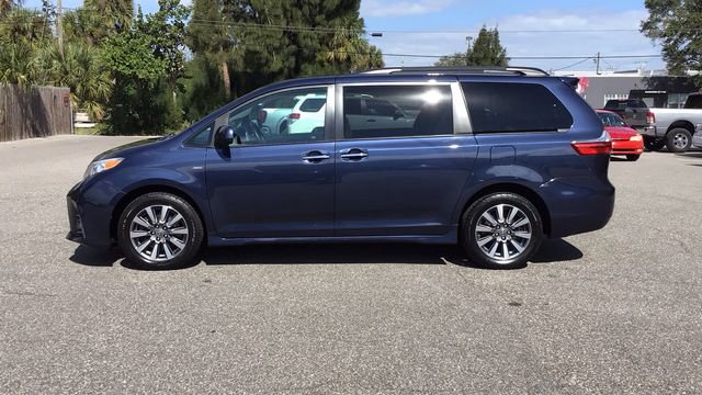 Used 2020 Toyota Sienna XLE image 8