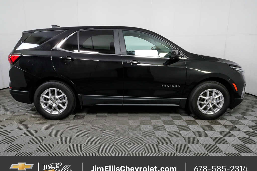 Certified 2024 Chevrolet Equinox LT image 2