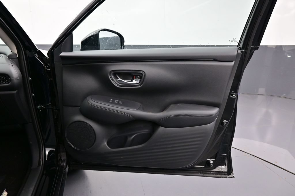 New 2027 Honda HR-V LX image 32