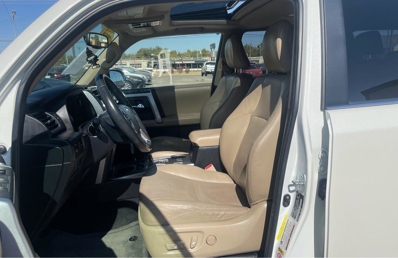 Used 2014 Toyota 4Runner Limited image 11