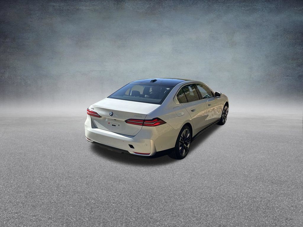 Used 2026 BMW 530i xDrive AWD/4WD image 9