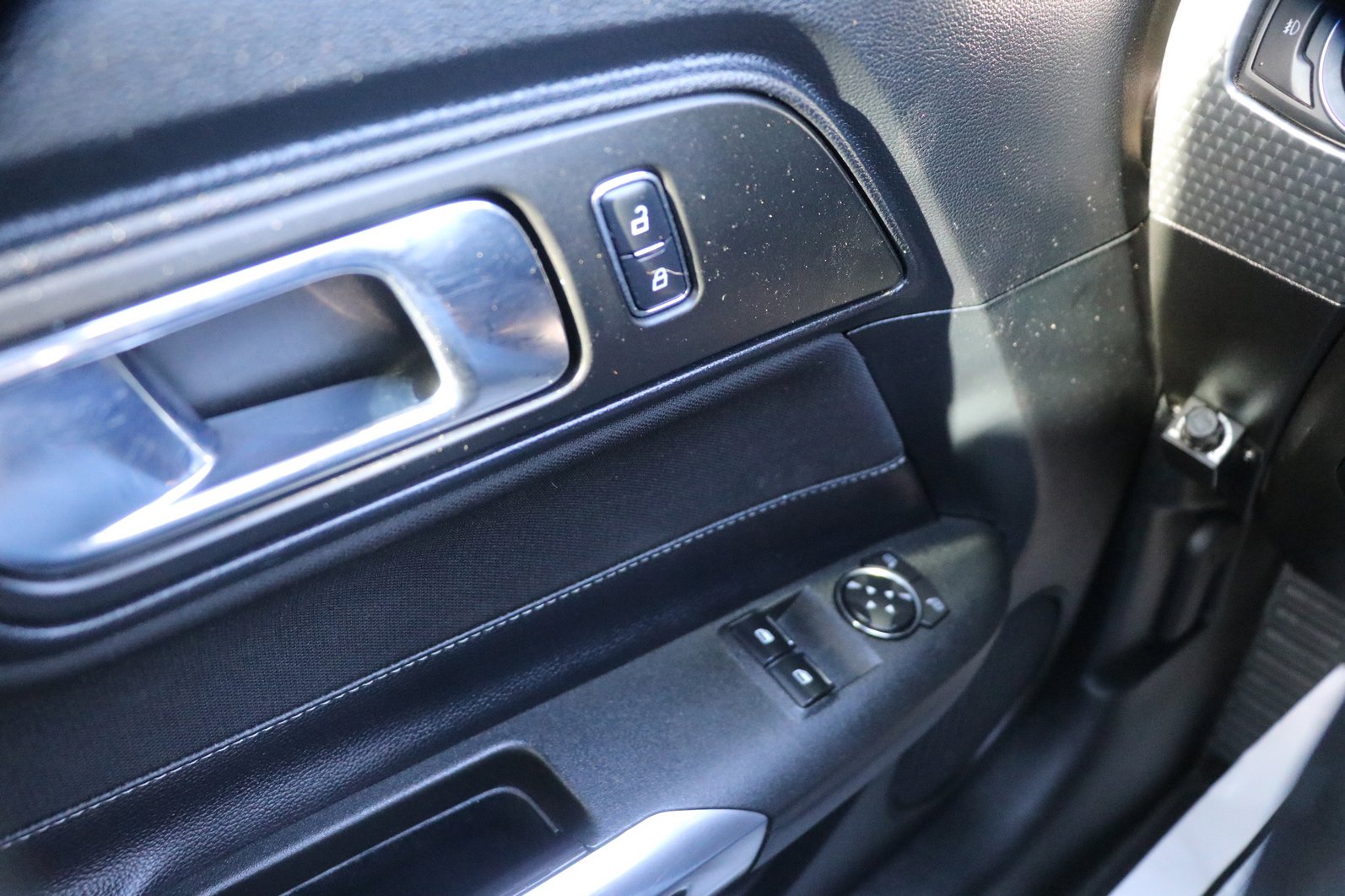 Used 2015 Ford Mustang GT w/ GT Performance Package image 11