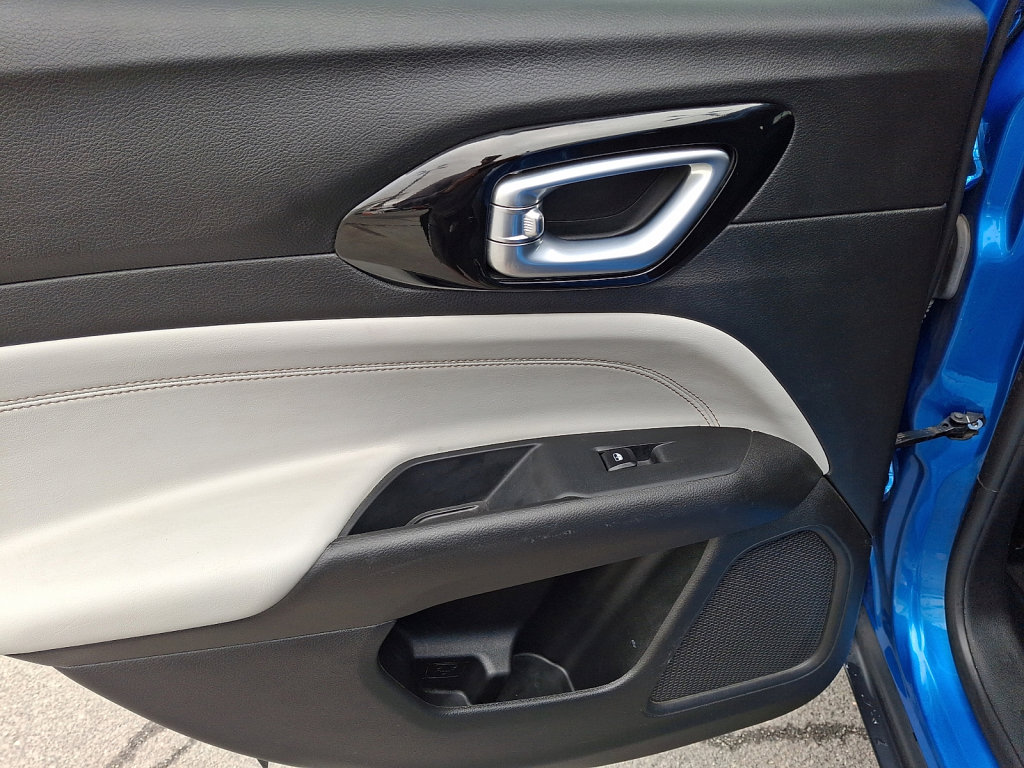 Used 2024 Jeep Compass Limited image 19