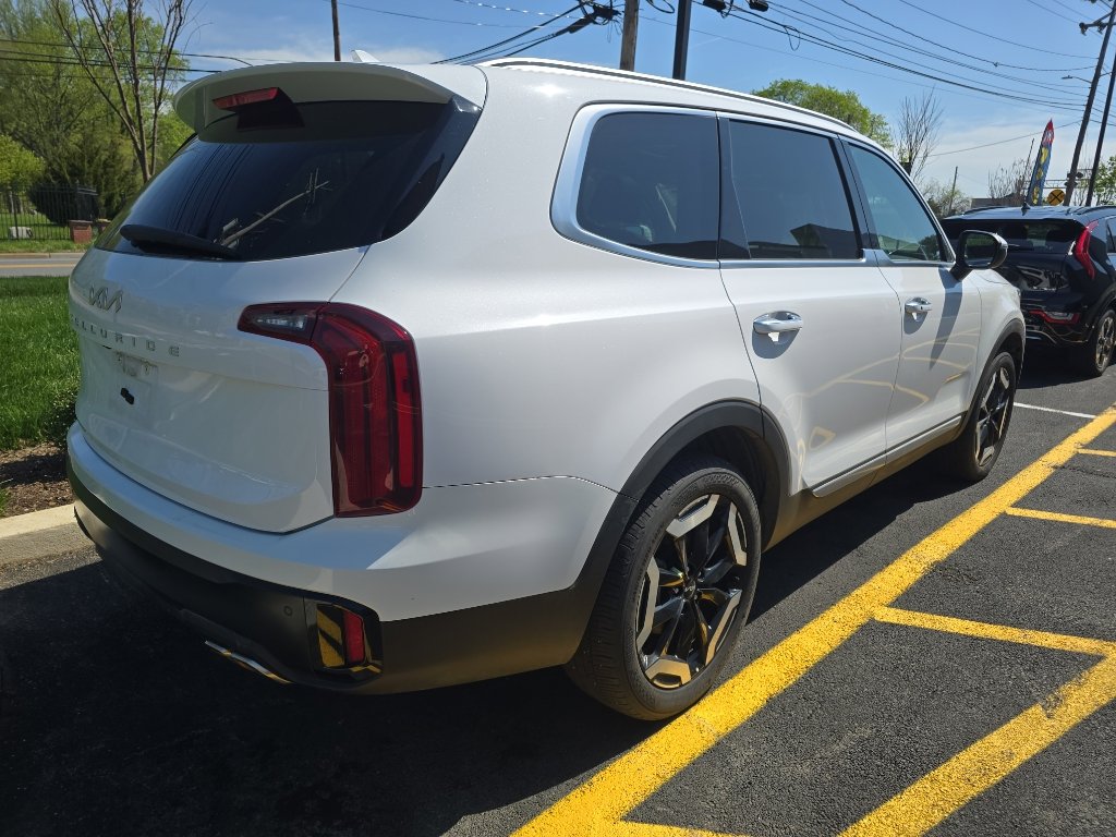 Used 2025 Kia Telluride S image 4