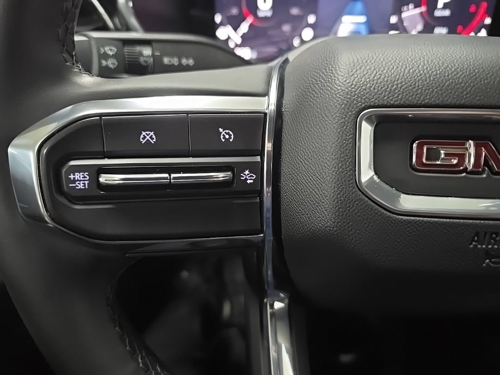 Used 2024 GMC Canyon Elevation w/ Elevation Premium Package RWD image 20