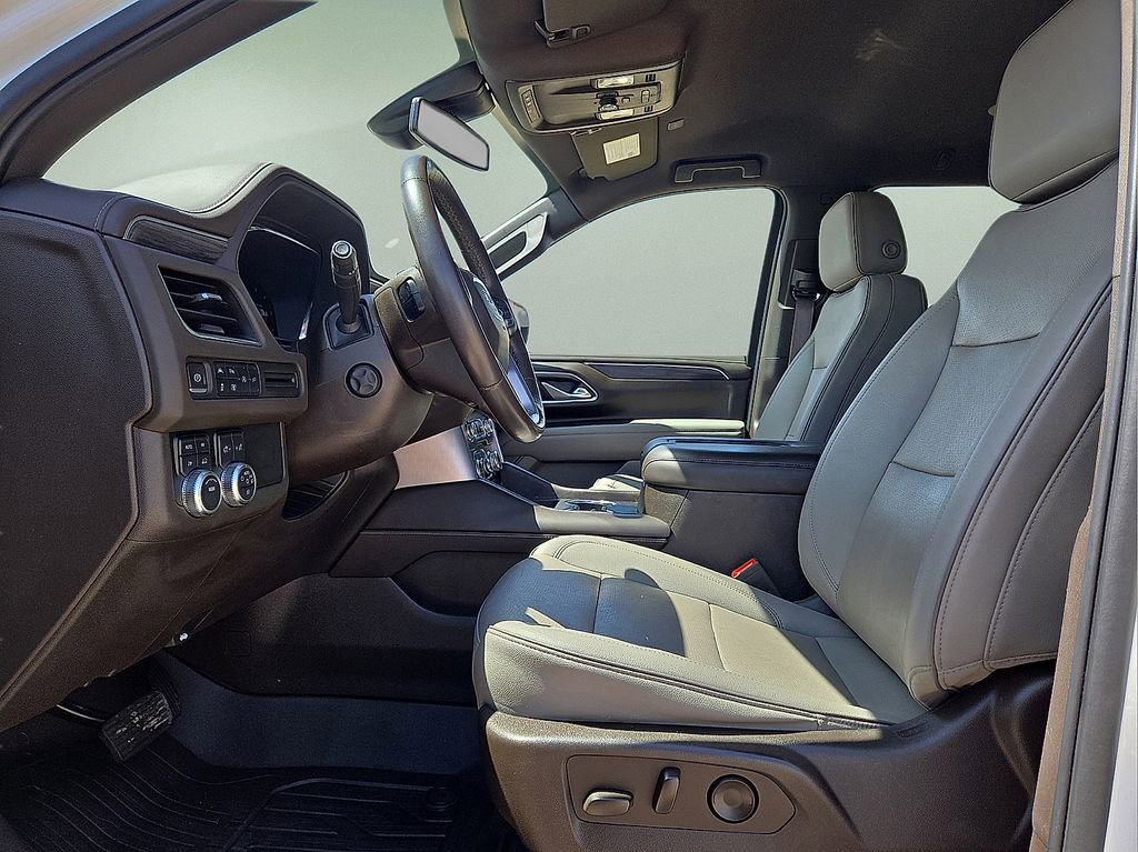 Used 2022 GMC Yukon XL SLT w/ SLT Luxury Package image 25