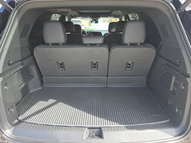 New 2026 Chevrolet Traverse RS w/ LPO, Floor Liner Package image 21