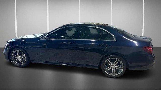 Used 2017 Mercedes-Benz E 300 4MATIC image 5