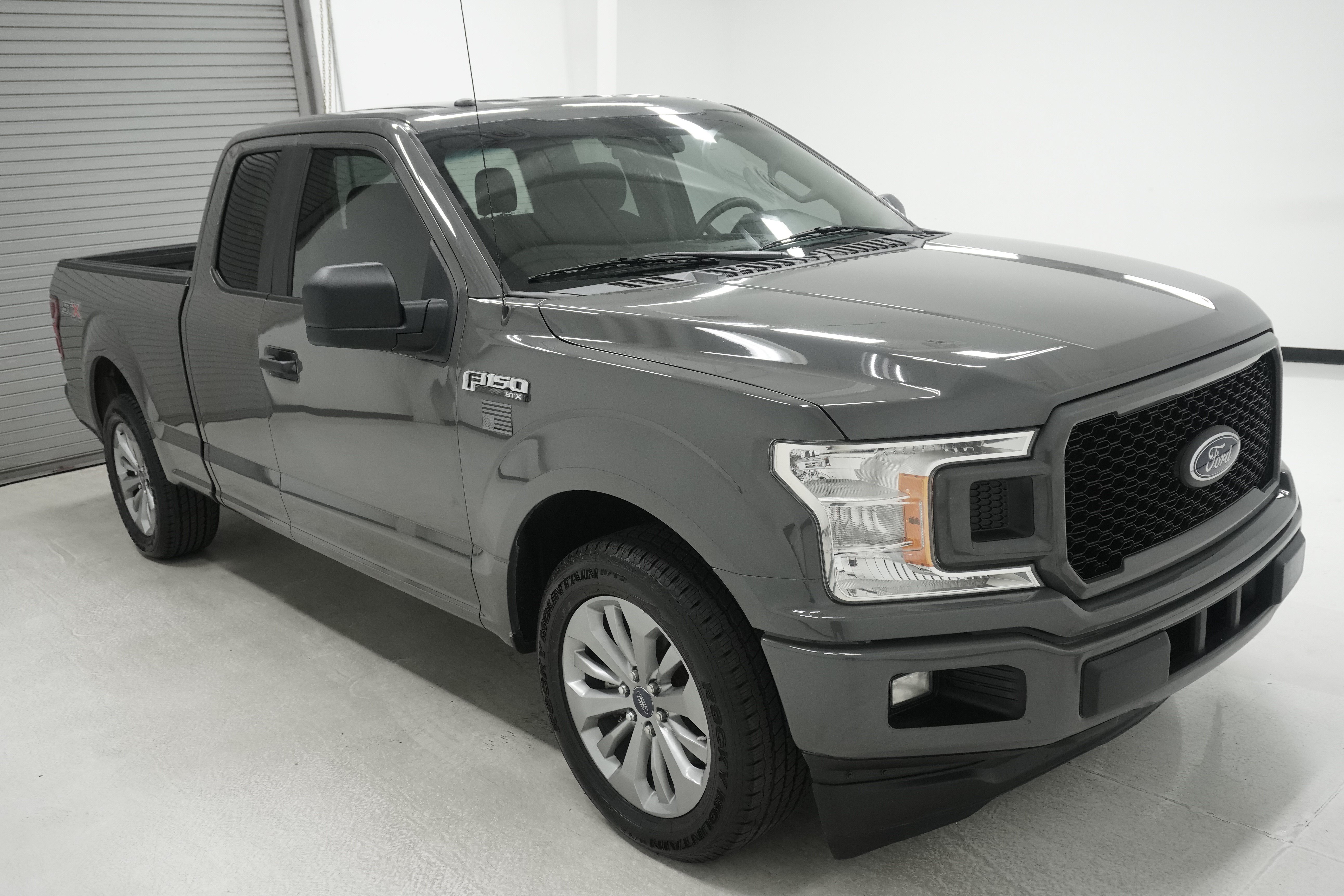 Used 2018 Ford F150 XL w/ Equipment Group 101A Mid RWD image 3